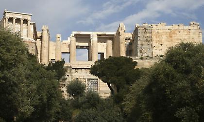 Le Figarο: Η Ακρόπολη είναι μεταξύ των μεγαλύτερων θαυμάτων που έχει συλλάβει ποτέ ο ανθρώπινος νους