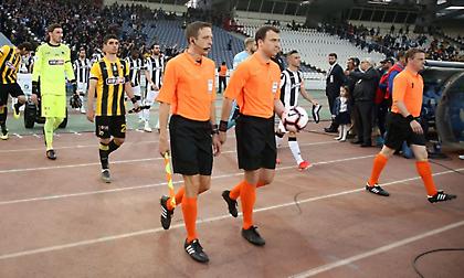 Απίστευτο παρασκήνιο του τελικού Κυπέλλου: «Άλλαξαν ρόλους οι τρεις διαιτητές του αγώνα»