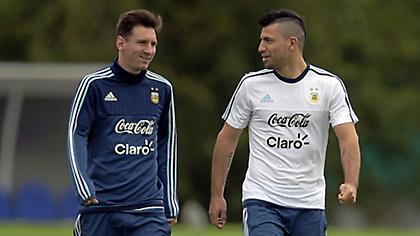 Αγκουέρο: «Ποτέ δεν είπα πως ο Μέσι δεν αξίζει τη Χρυσή Μπάλα»