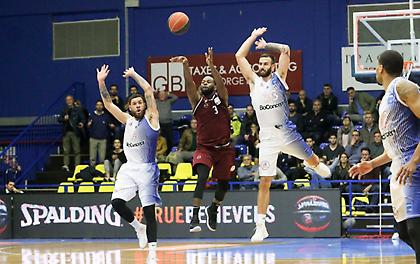 «Ξεμούδιασαν» Χολαργός και Ήφαιστος