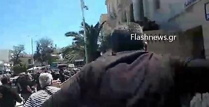 Οργή στα Χανιά: Επιχείρησαν να λιντσάρουν τον δολοφόνο του Κατσουλάκη (vid)