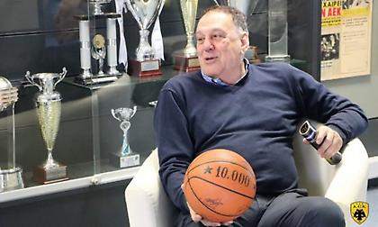 Τιμά τον Βασίλη Γκούμα η ΑΕΚ