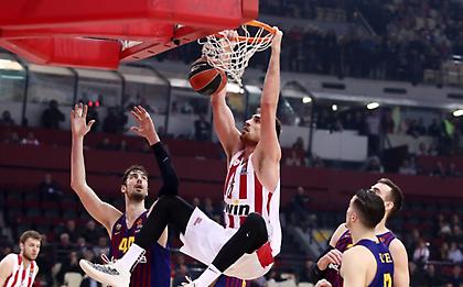 «Θέλει Μιλουτίνοφ η Μπαρτσελόνα»