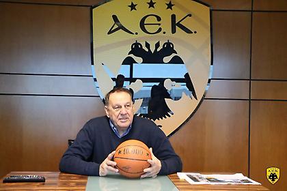 Ο Βασίλης Γκούμας αποκαλύπτεται από την ΑΕΚ (video)