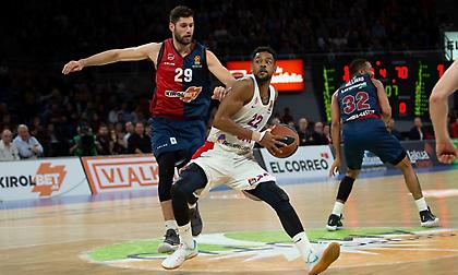 Παραμονεύει για Χίγκινς η Μπαρτσελόνα!