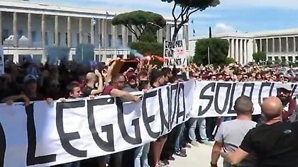 Έξαλλοι οι φανατικοί οπαδοί της Ρόμα με τη διοίκηση για Ρόσι - «Η ομάδα ανήκει σε εμάς»!