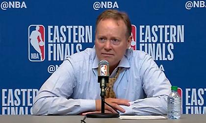 Μπαντενχόλζερ: «Τυχερός που έχω τον Γιάννη»