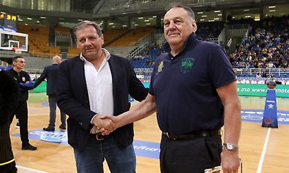 Η βράβευση του Βασίλη Γκούμα από την ΑΕΚ (pics)