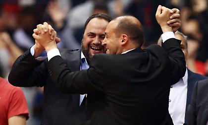 Μήνυμα στήριξης και μέχρι τέλους και ο Μαρινάκης