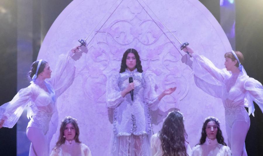 Eurovision 2019: Αέρινη η Κατερίνα Ντούσκα στον τελικό-Εντυπωσίασε με τη φωνή της (video)