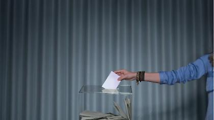 Ευρωεκλογές 2019: Πώς θα ψηφίσουν οι 17άρηδες - Ο μεγάλος άγνωστος «Χ» στην εκλογική εξίσωση