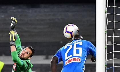 Η απόκρουση της χρονιάς από τον (αμυντικό) Κουλιμπαλί