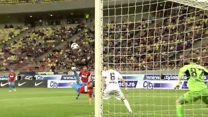 Ξέρεις πολλούς 38χρονους να βάζουν τέτοια «ψαλιδάκια»; (video)