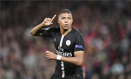 «Παραμένει στην Παρί ο Εμπαπέ»