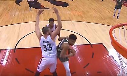 «Δεν έκανε βήματα ο Αντετοκούνμπο» (video)