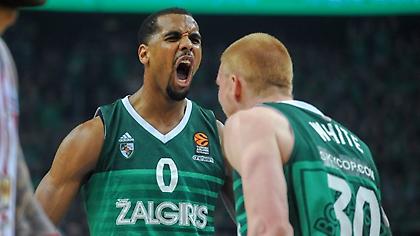 Ντέιβις: «Δεν έχω υπογράψει τίποτα»