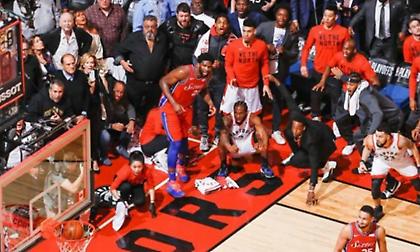 Έγινε… γκράφιτι το τρίποντο του Λέοναρντ με τους Σίξερς! (pic)