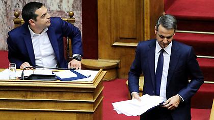 Όλα για όλα στην τελική ευθεία για την κάλπη της Κυριακής