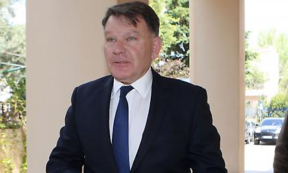 Κούγιας κατά Μελισσανίδη: «Ποτέ δεν “καθαρίζει” μόνος του, φωνάζει τα παιδιά να τον σώσουν»
