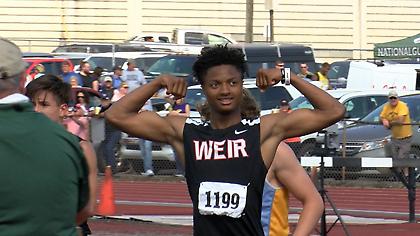 Απίστευτος σπρίντερ σε σκυταλοδρομία, από έβδομος τερμάτισε πρώτος (video)