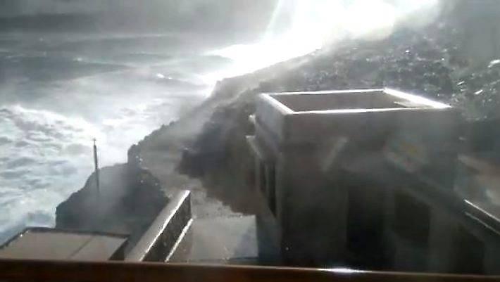 Ο ελληνικός φάρος στον οποίο δεν θα άντεχες να μείνεις πάνω από 10'