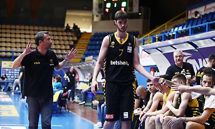 Πρόβλημα με Τσαλμπούρη στην ΑΕΚ