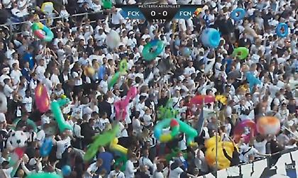 Οι οπαδοί της Κοπεγχάγης πέταξαν σαμπρέλες και άλλα αντικείμενα... θαλάσσης στο γήπεδο! (video)