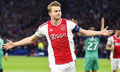 Στην... pole position για τον Ντε Λιχτ η Γιουνάιτεντ!