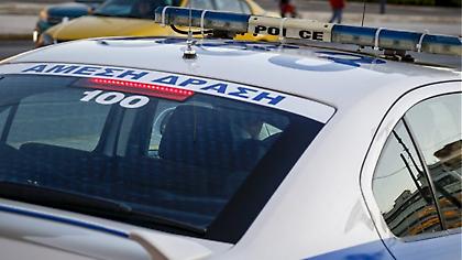 Άργος: Χτύπησε αστυνομικούς, παρέσυρε πεζό, τράκαρε και... διέφυγε!