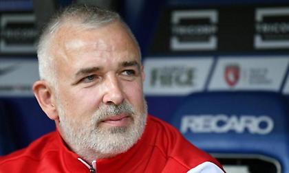 Η Ουνιόν πανηγύριζε την άνοδο κι ο πρόεδρος ήταν… τουαλέτα!