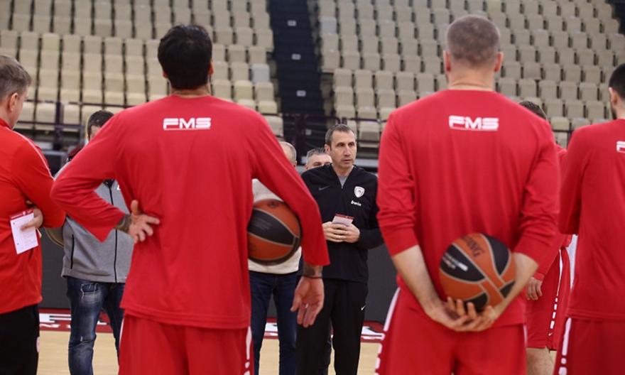 Σύντομα το ραντεβού Μπλατ και Αγγελόπουλων