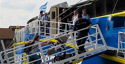 Μηχανική βλάβη στο επιβατηγό ταχύπλοο με 119 επιβάτες στο λιμάνι της Νάξου