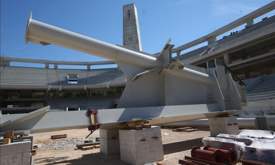 Φουλάρουν οι εργασίες για την τοποθέτηση του στεγάστρου στην «Αγια-Σοφιά» (pics)