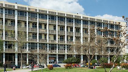 Εισβολή φοιτητών στη Σύγκλητο του ΑΠΘ