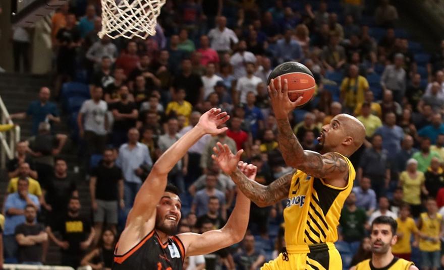 Θίοντορ: «Θα είναι μεγάλη μάχη όλη η σειρά»