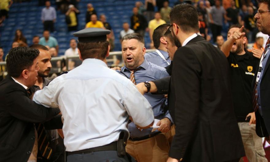 Φύλλο αγώνα του ΑΕΚ–Προμηθέας: Καταγράφηκε ένταση στη φυσούνα και εξύβριση