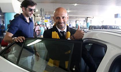 Στην Αθήνα για την ΑΕΚ ο Μιγκέλ Καρντόσο (pics)