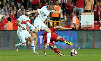 «Κοιμισμένη» η Εθνική, δέχθηκε δυο γκολ σε 17’ στην Τουρκία (video)