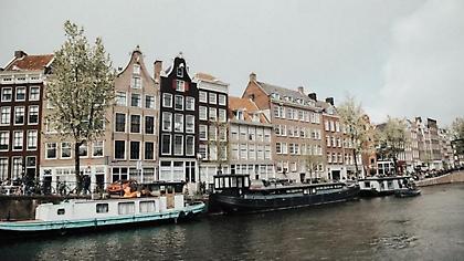 Μετά τη Βαρκελώνη και τη Βενετία το Άμστερνταμ λέει όχι στους τουρίστες