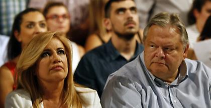 Το ΚΙΝΑΛ εκτόπισε τον Βενιζέλο επιλέγοντας τον Καμίνη για το επικρατείας