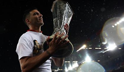 Ενός λεπτού σιγή πριν από τον τελικό στη μνήμη του Ρέγες