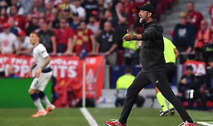 Σήκωσαν στον αέρα τον Κλοπ! (video)