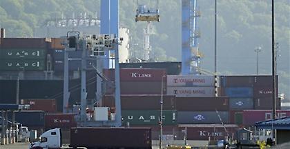 Αποφασισμένη να μην υποχωρήσει στον εμπορικό πόλεμο δηλώνει η Κίνα