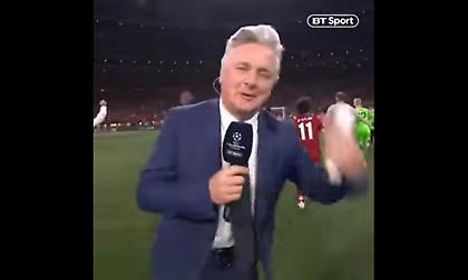 Άφησαν τη συνέντευξη για να πανηγυρίσουν ο Σαλάχ και ο Αλεξάντερ – Άρνολντ