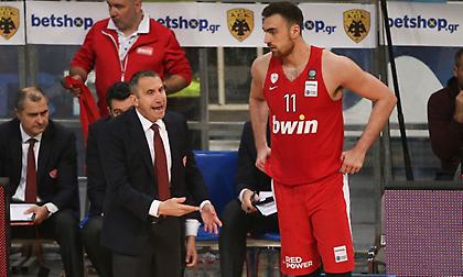 Ζέρβας: «Τουλάχιστον επτά ξένους ο Ολυμπιακός του χρόνου»