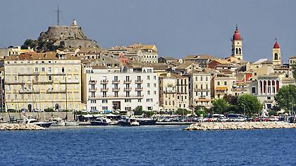 Τηλεφωνική απάτη με άγνωστο να ζητάει χρήματα για «ιερό σκοπό»