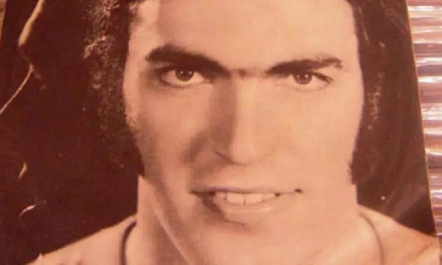 Κουίζ: Μπορείς να αναγνωρίσεις 10 Έλληνες πολιτικούς από μια φωτό τους σε νεαρή ηλικία;