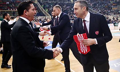 «Υποψήφιοι για τον πάγκο της Αρμάνι οι Πασκουάλ και Μπλατ»