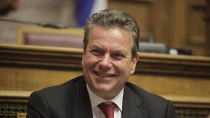 Πετρόπουλος για τις 120 δόσεις: 43.000 αιτήσεις, 17.000 έχουν ήδη ενταχθεί