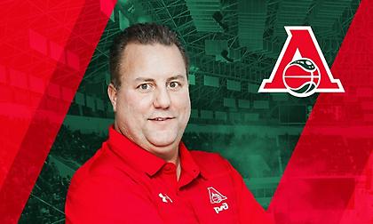 Τέλος ο Ντάουνγουολντ από Λοκομοτίβ Κουμπάν